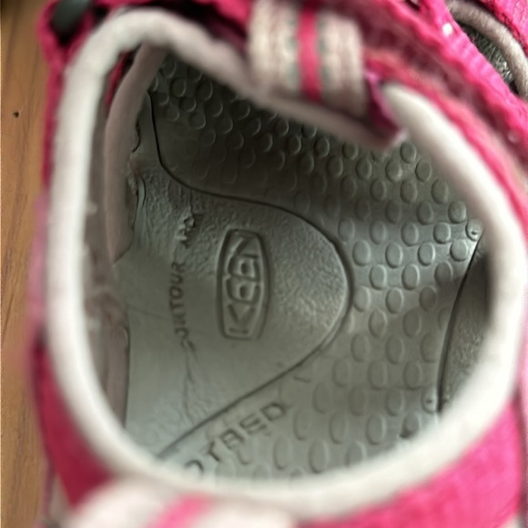 Pink Keen Seacamp II Hiking Sandals - Toddler 9 - Picture 2 of 4